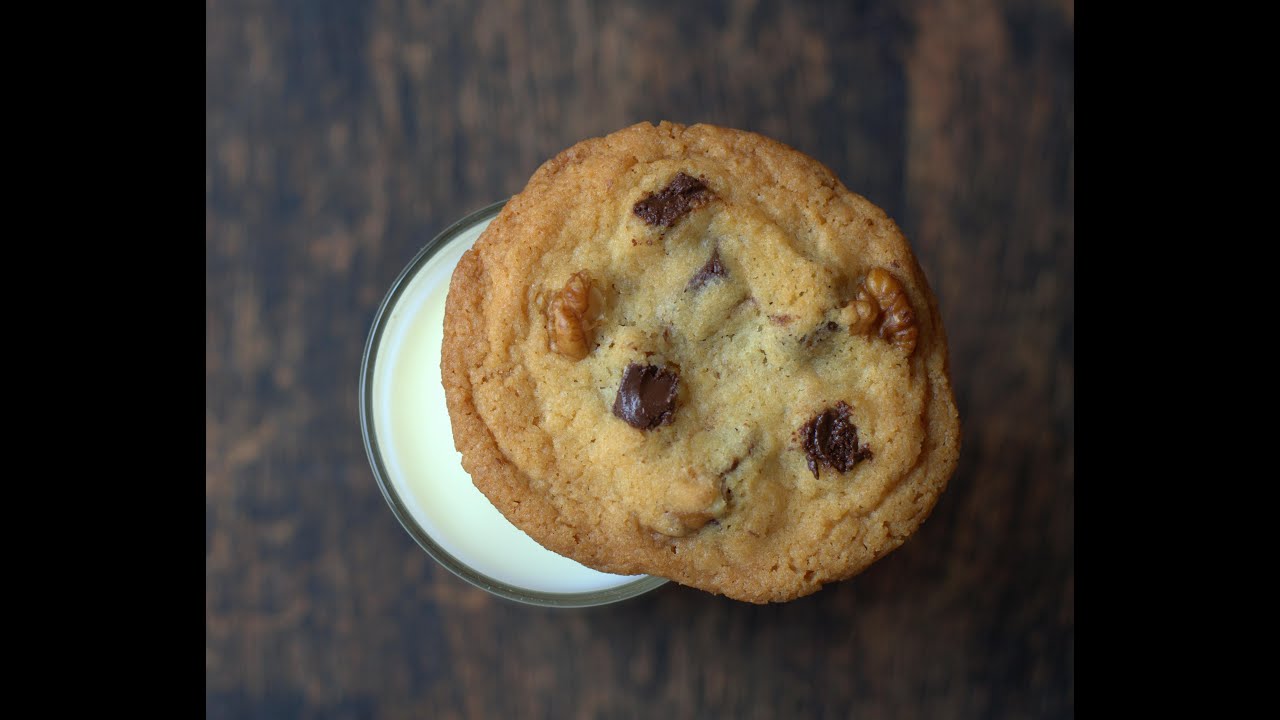 Easy Chocolate Chip Cookies: No Mixer, No Chill, 30 Mins