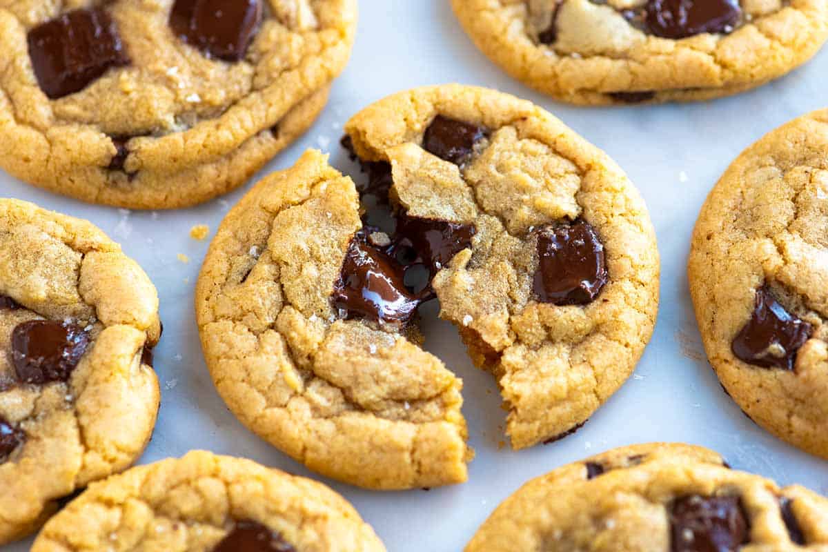 Homemade Chocolate Chip Cookies: Rich Flavor, Ready in Minutes